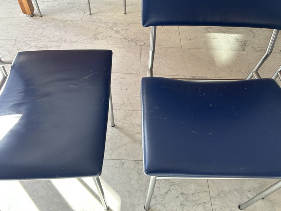 Image 1 of Set Esszimmerstühle aus Edelstahl mit blauem Leder