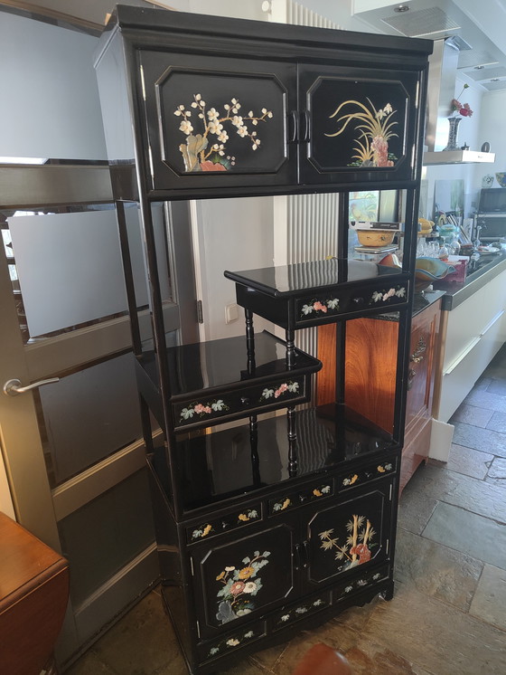 Image 1 of 2x Klassische orientalische Schränke