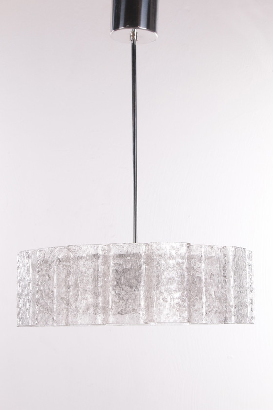 Image 1 of Mid-Century Eisglas-Hängeleuchte von Doria Leuchten