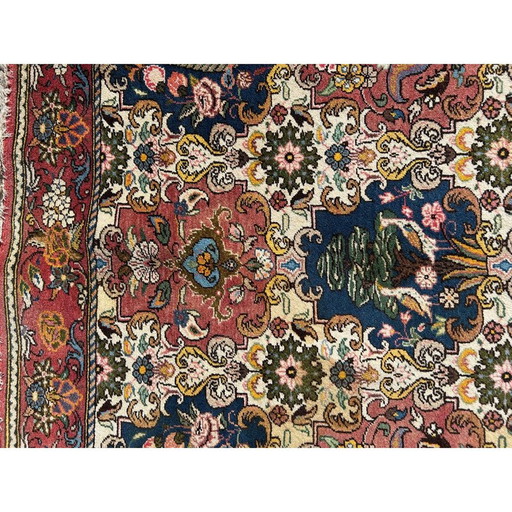 Orientalischer handgeknüpfter Wollteppich mit Vogelmotiv, 1970