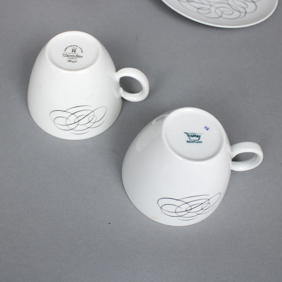 Image 1 of Raymond Loewy (1883-1986) Satz von 4 Teetassen und Untertassen, Rosenthal Continental China, Script Decor