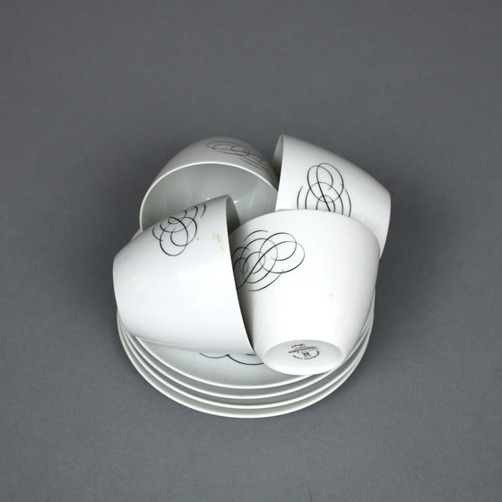 Image 1 of Raymond Loewy (1883-1986) Satz von 4 Teetassen und Untertassen, Rosenthal Continental China, Script Decor