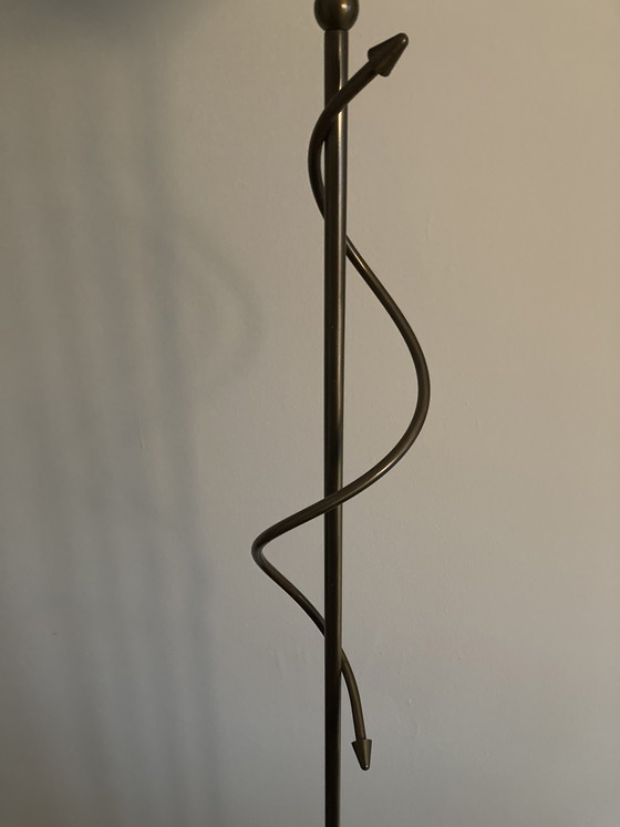 Image 1 of Massive Burgunder-Stehlampe