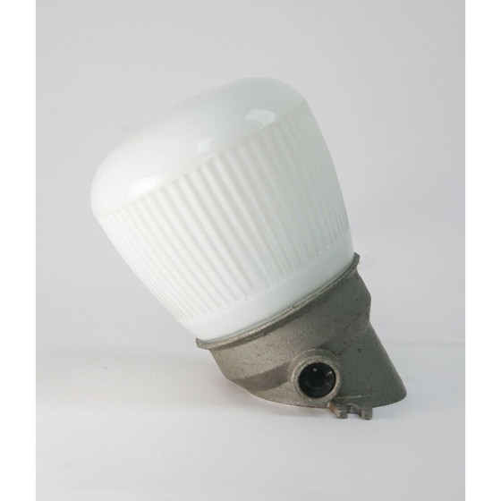 Image 1 of Deutsche Opalin-Leuchte im Vintage-Stil