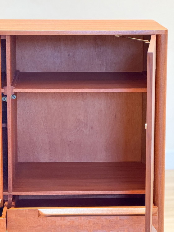 Image 1 of Sideboard oder Getränkeschrank (McIntosh)