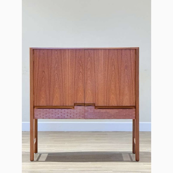 Image 1 of Sideboard oder Getränkeschrank (McIntosh)