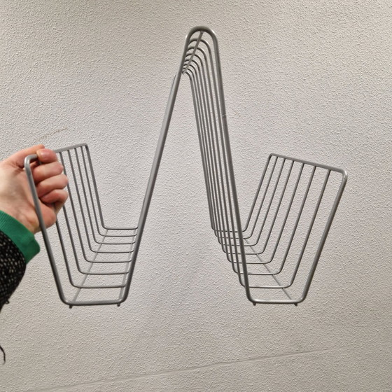 Image 1 of 90'S Metall Vortragsregal Vortragskorb