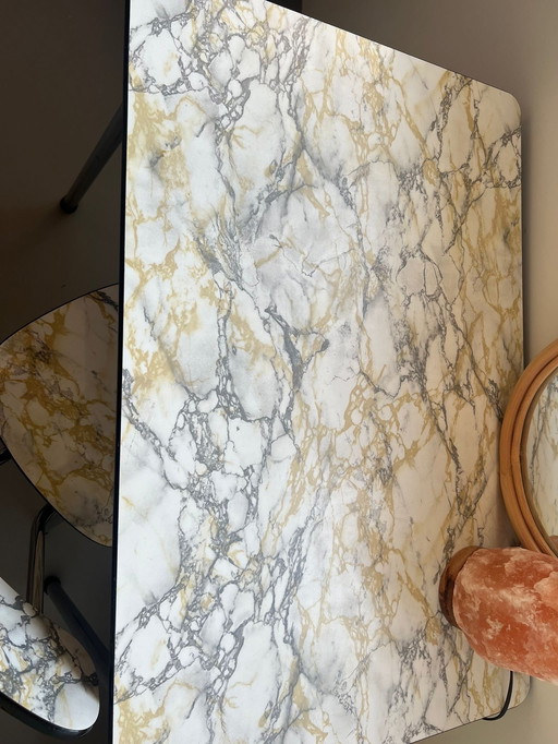 Schreibtisch + Stuhl aus Formica
