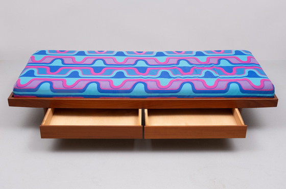 Image 1 of 1950s Zwei Schubladen Teakholz Daybed Holland