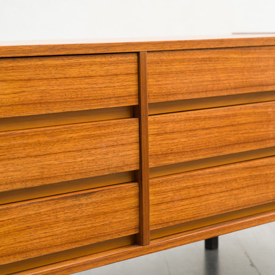 Image 1 of 60er Jahre Schubladenkommode, Nussbaum, restauriert