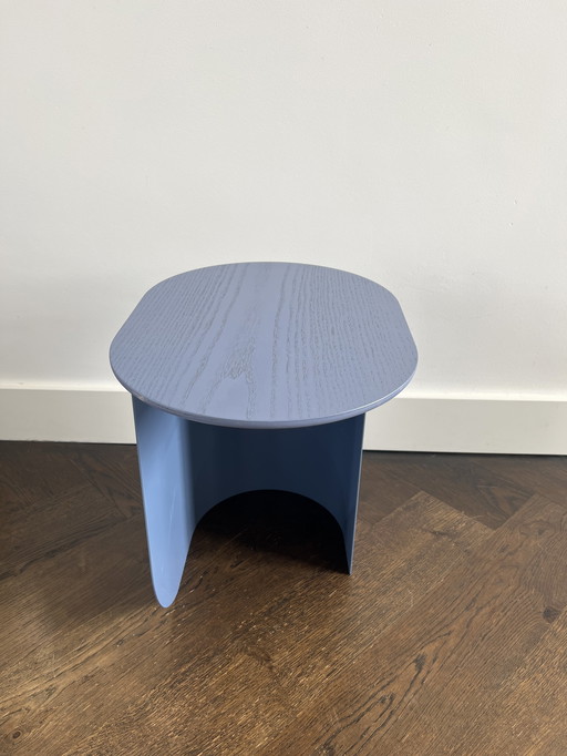 Fest Plateau Beistelltisch in Pigeon Blue