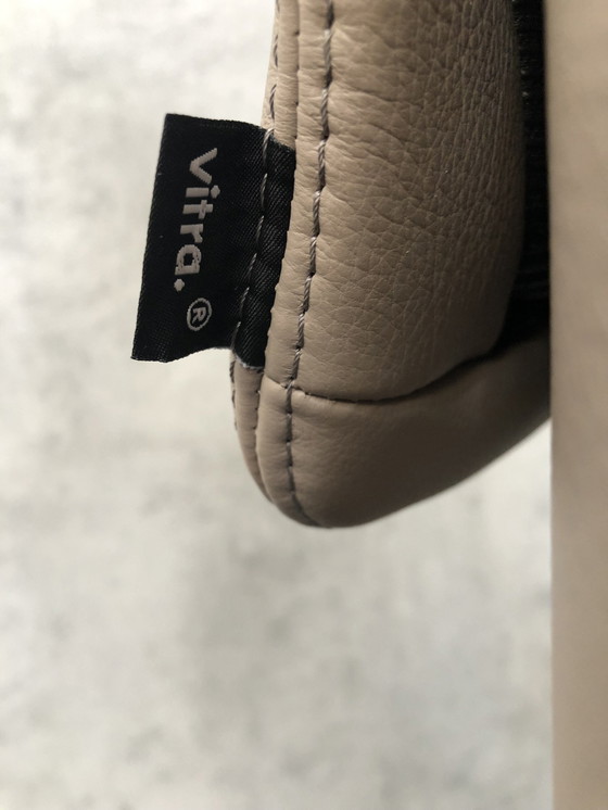 Image 1 of Vitra Repos Sessel