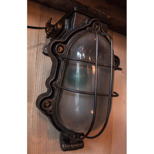 Vintage-Wandleuchter, sehr dickes Industrieglas von Perfeclair, 1950