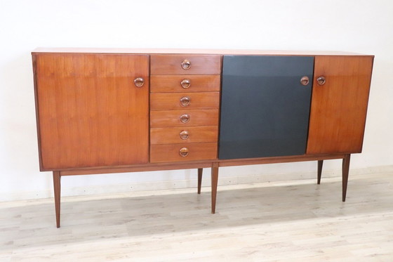 Image 1 of Langes Sideboard aus Holz, 1960er Jahre