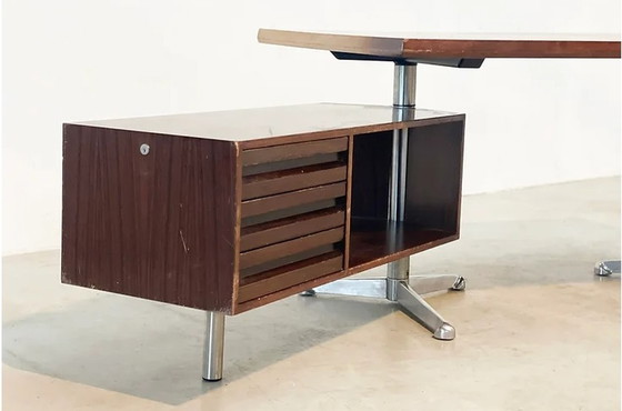 Image 1 of Osvaldo Borsani T96 Holzschreibtisch