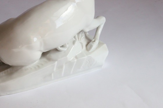 Image 1 of Arthur Storch, Sterbendes Reh für die Schwarzburger Werkstätten 1922