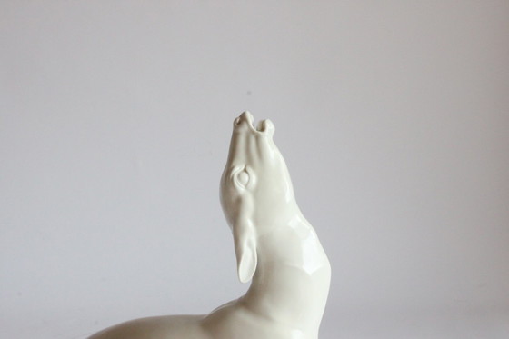 Image 1 of Arthur Storch, Sterbendes Reh für die Schwarzburger Werkstätten 1922