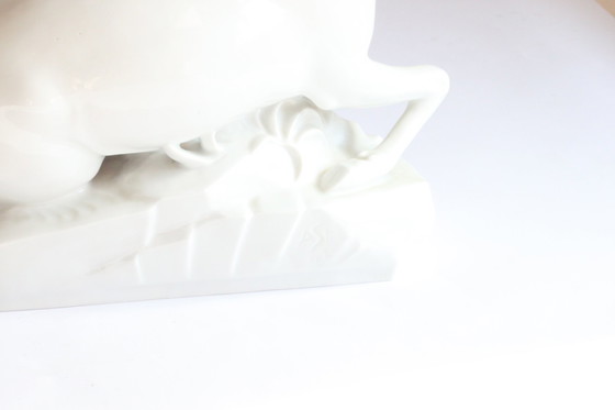 Image 1 of Arthur Storch, Sterbendes Reh für die Schwarzburger Werkstätten 1922