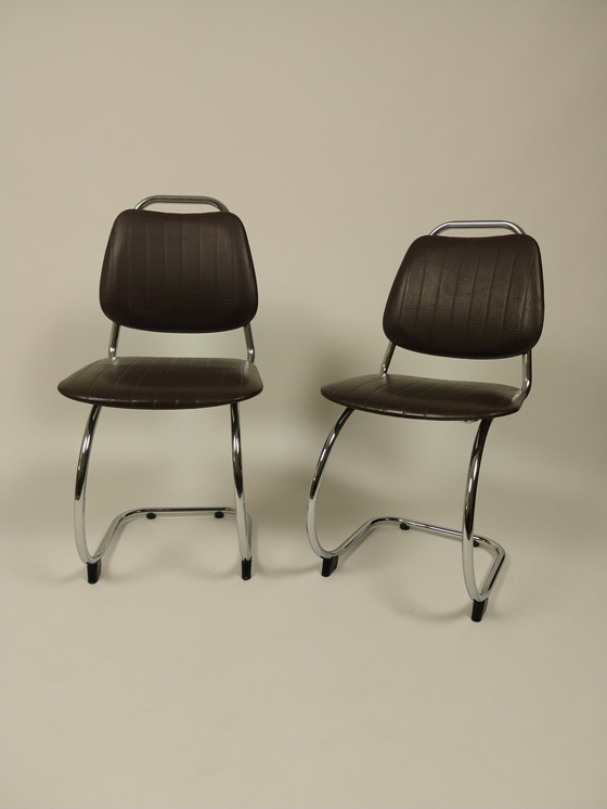 Image 1 of 2 X Vintage Freischwinger, 1970er Jahre