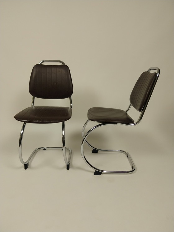 Image 1 of 2 X Vintage Freischwinger, 1970er Jahre