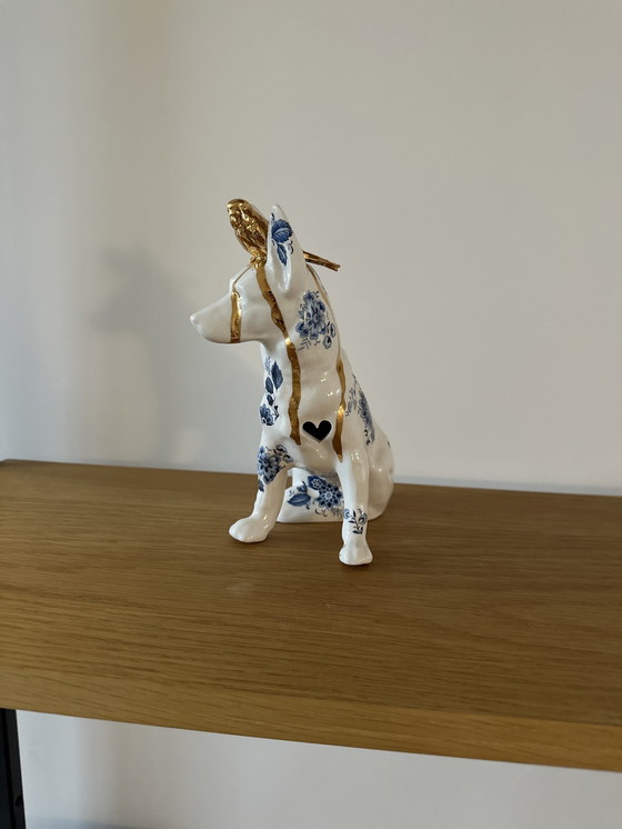 Image 1 of Keramische Statue Hund mit Vogel