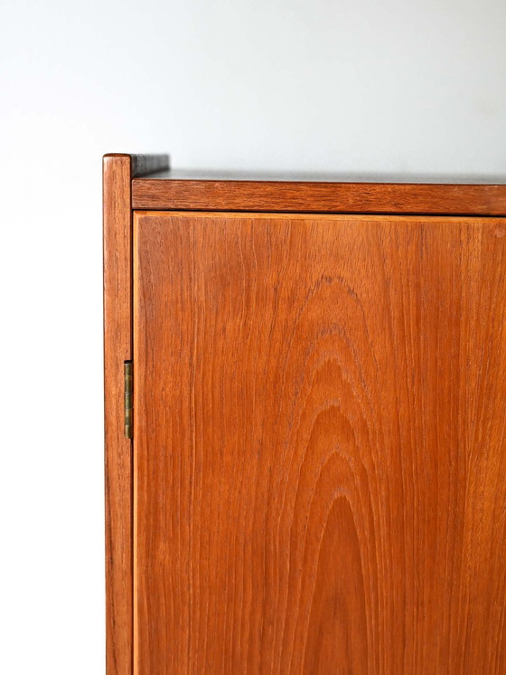 Image 1 of 1960er Skandinavisches Teakholz-Highboard, Mid-Century Modernes Sideboard mit abschließbaren Türen