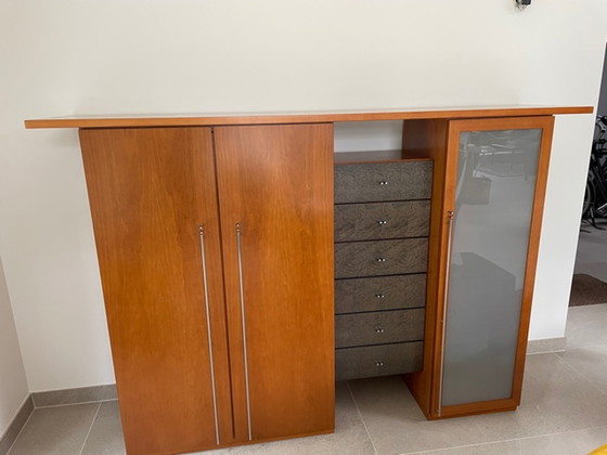 Image 1 of Geschirrschrank Design nach Maß