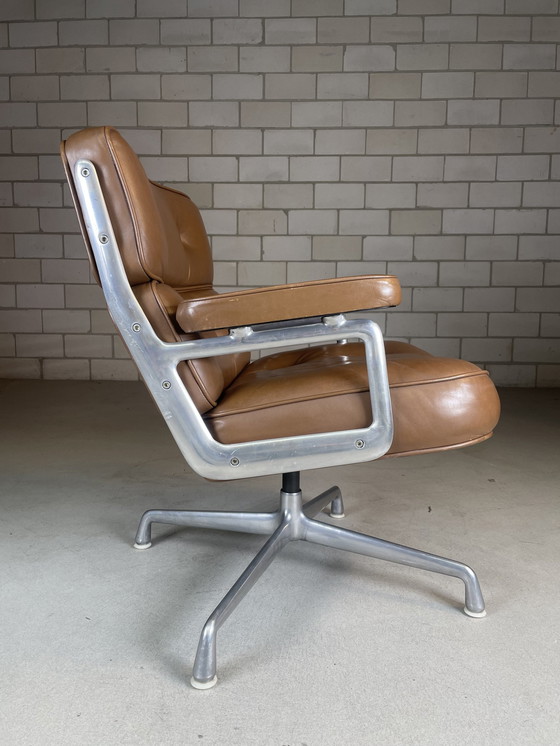 Image 1 of Herman Miller Vintage Eames Lobby Chair