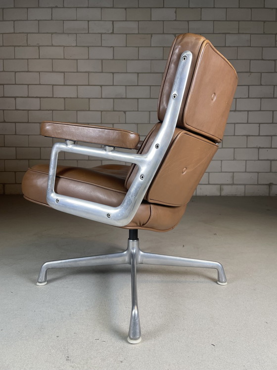 Image 1 of Herman Miller Vintage Eames Lobby Chair