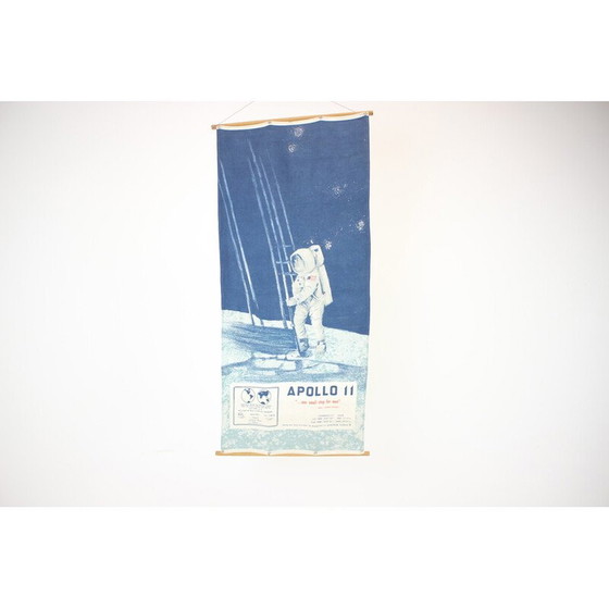 Image 1 of Vintage Neil Armstrong nasa vtg Apollo 11 Stoff Wanddekoration