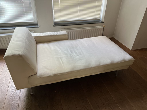 Mdf Italia Chaise Longue Jill mit abnehmbarem Bezug.