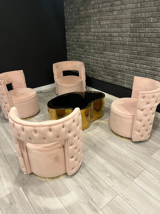 Image 1 of 4x Richmond Interiors Stühle + Couchtisch