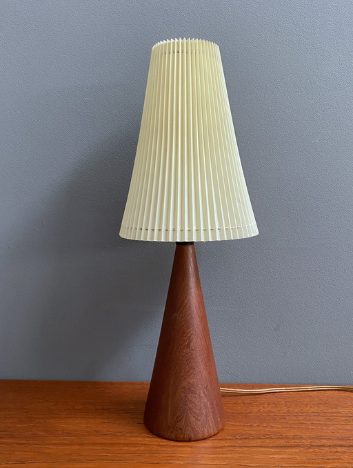 Teakholz konisch Tischlampe 1960S Dänemark