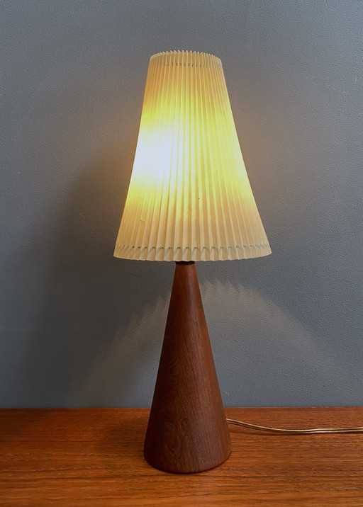 Teakholz konisch Tischlampe 1960S Dänemark