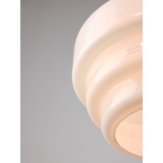 Image 1 of Mid Century Cascade Pendelleuchte aus Messing und Opalin