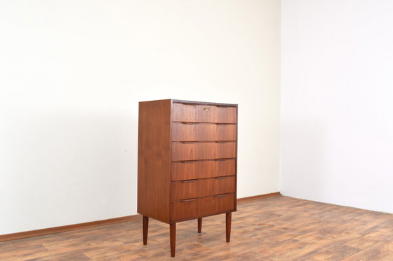 Image 1 of Mid-Century Dänische Teak Kommode, 1960S.