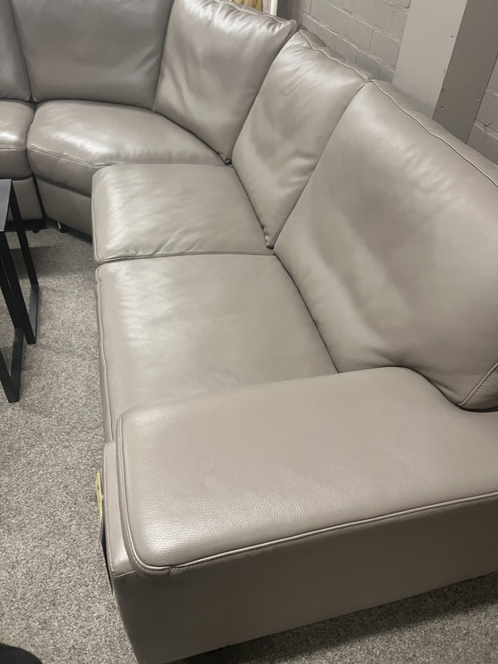 Image 1 of Luxuriöses Ecksofa aus echtem Leder - jetzt für nur 1696 €!