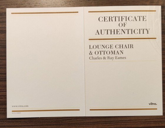 Image 1 of Vitra Eames Lounge Chair mit Ottomane, Leder Premium F Schneeweiß