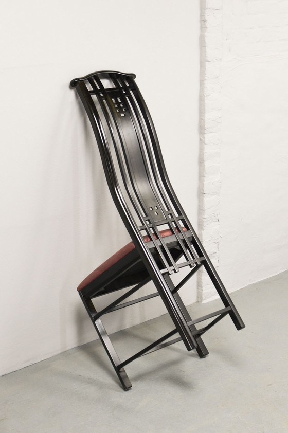 Image 1 of Giorgetti Esszimmerstühle im italienischen Design, Set bestehend aus vier schwarzen Stühlen mit hoher Rückenlehne und Stoffbezug