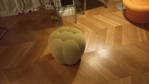 Bubble Couch und Tulpen Pouffe Roche Bobois