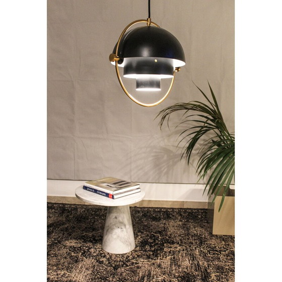 Image 1 of Paar Beistelltische aus weißem Carrara-Marmor im Stil Angelo Mangiarottis, 1970