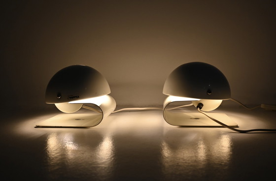 Image 1 of Weiße Bugia-Tischlampen von Giuseppe Cormio für Iguzzini, 1970er Jahre, 2er-Set