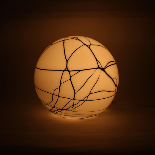 Lampe mit rundem Glasmuster