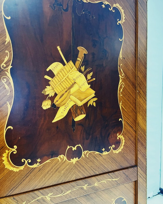 Image 1 of Klassischer Tv-Schrank