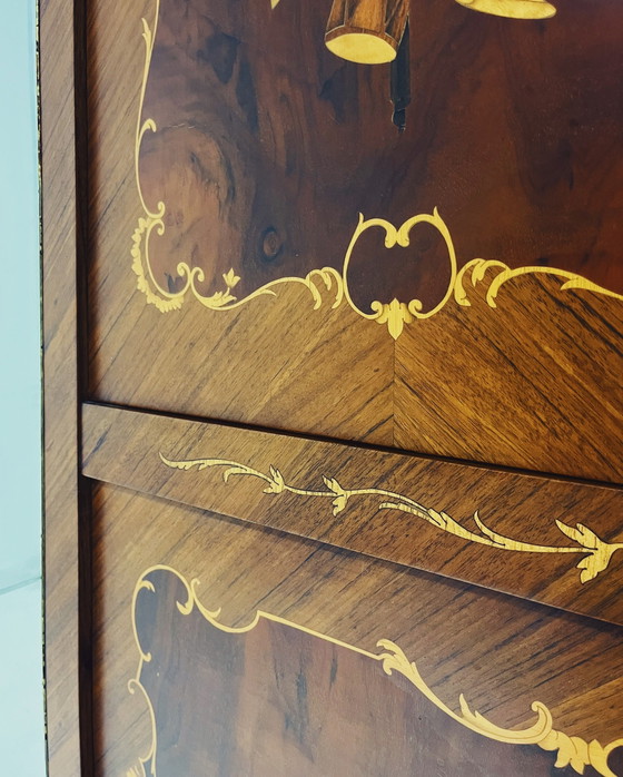 Image 1 of Klassischer Tv-Schrank