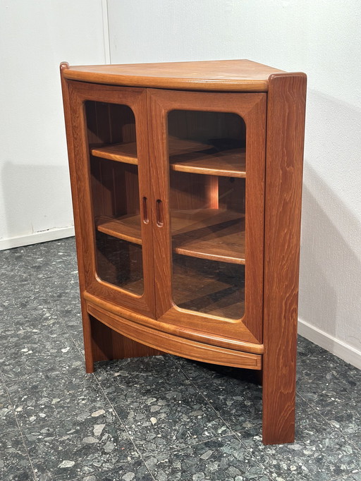 Vintage Dyrlund Eckvitrine in Teakholz
