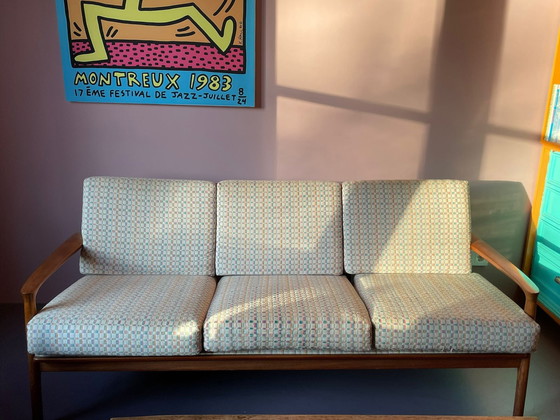 Image 1 of 2 Stühle + 3-Sitzer Sofa Midcentury Skandinavisch