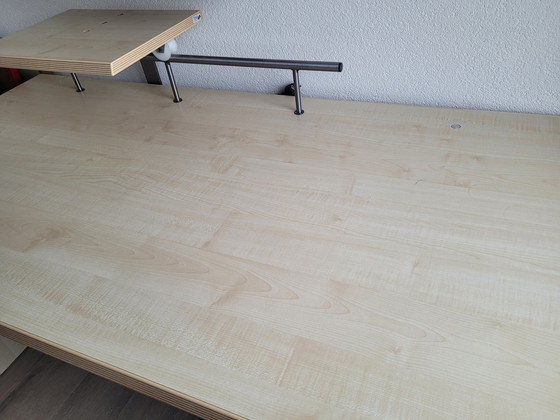 Image 1 of Schreibtisch mit großer Arbeitsplatte und Druckerablage