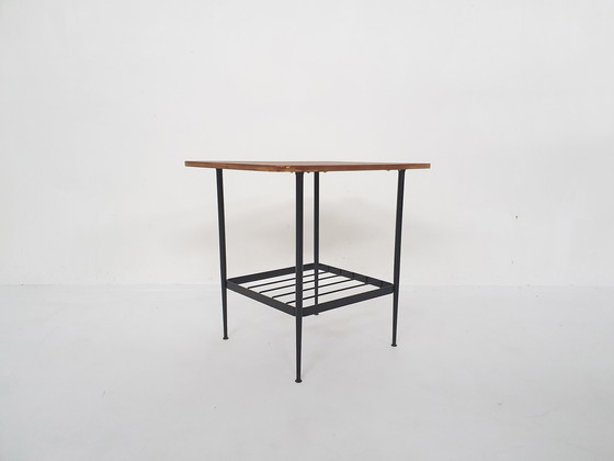 Image 1 of Kleiner Beistelltisch aus Teak und Metall, Niederlande 1950