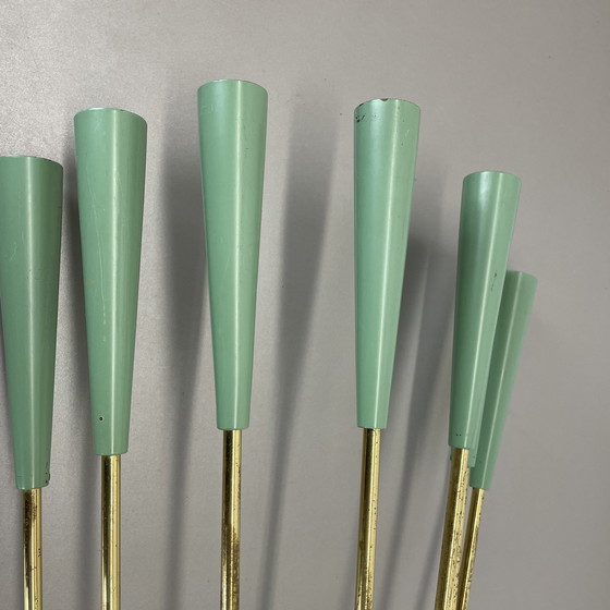 Image 1 of Nr.1 Große 54 cm große Wandleuchte aus Messing im Stil von Stilnovo, Italien, 1950er Jahre